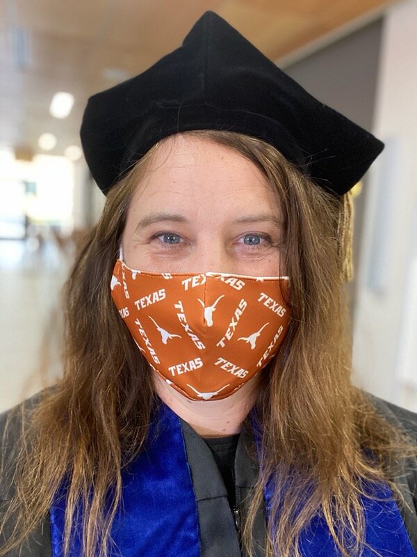 Cawthon Delivers First Commencement Address in ASL at UT Austin